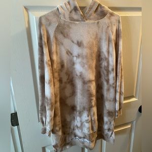 Cream and tan tie-dye hoodie